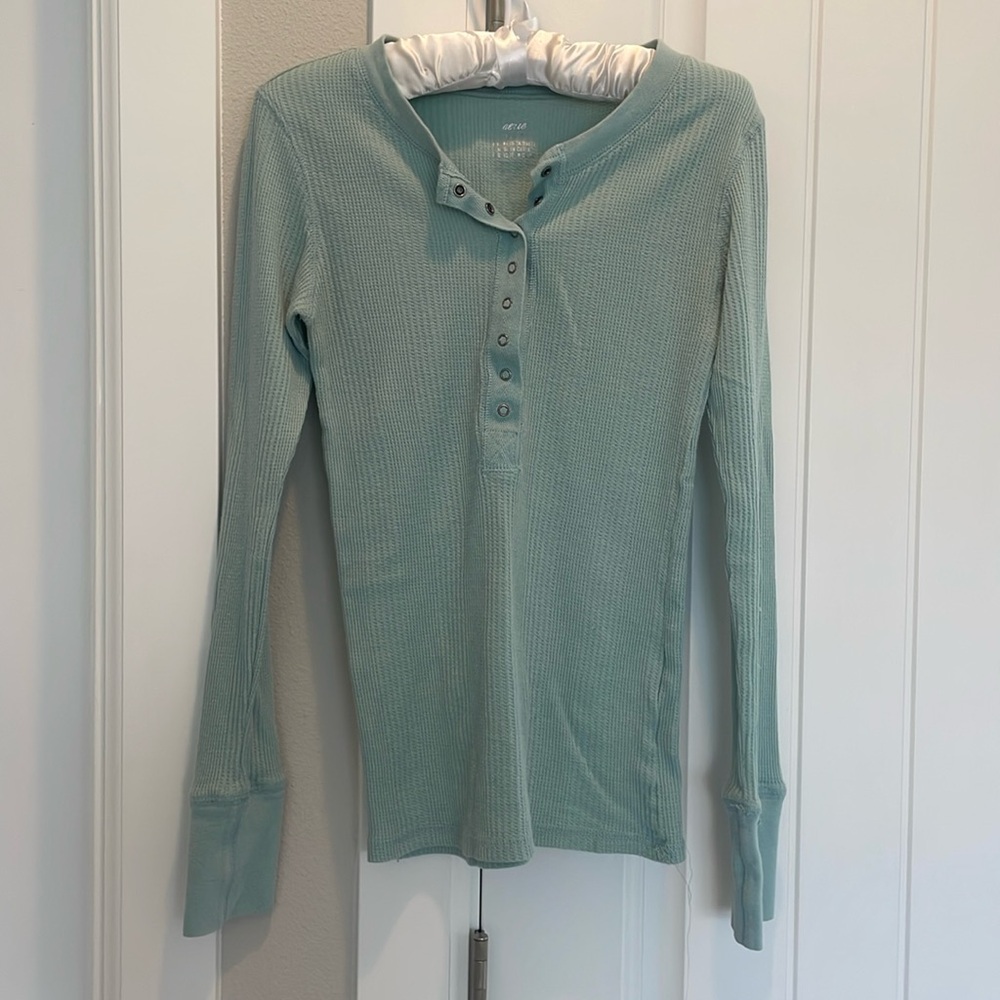 Aerie long sleeve button up in light teal size xs